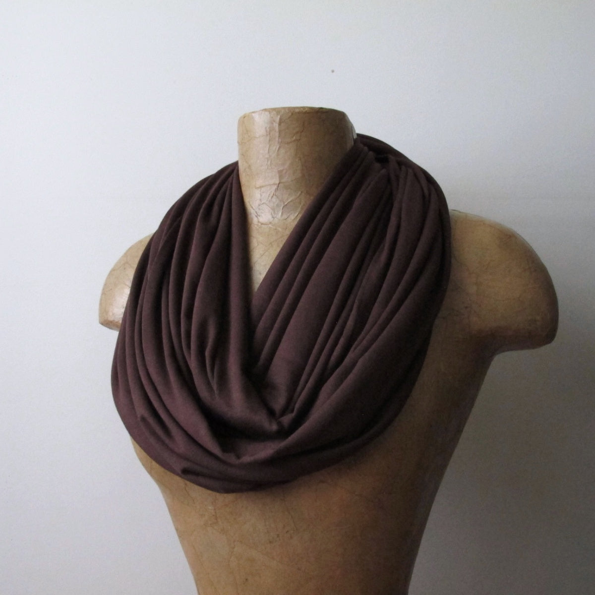 CLASSIC BROWN Infinity Scarf